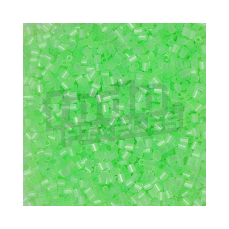 AP1 VERDE APERLADO - 500pz (6g) Beads 2.6mm